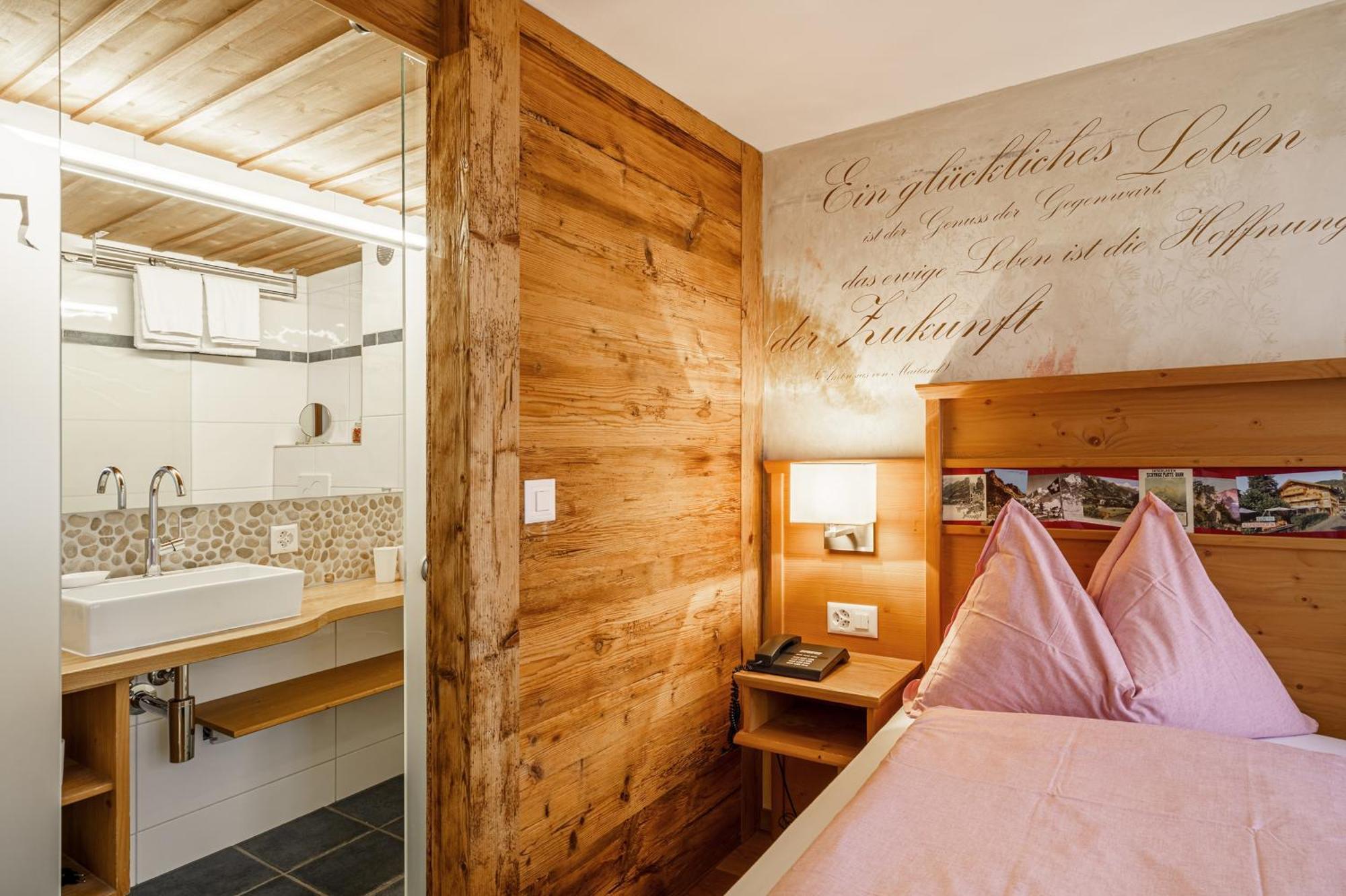 Alpenblick Hotel & Restaurant Wilderswil By Interlaken Habitación foto